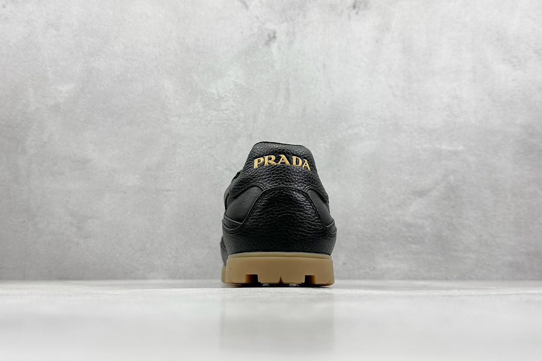 F 普拉达 Prada Downtown Low Sneakers 闹市区系列 百搭休闲运动小白板鞋