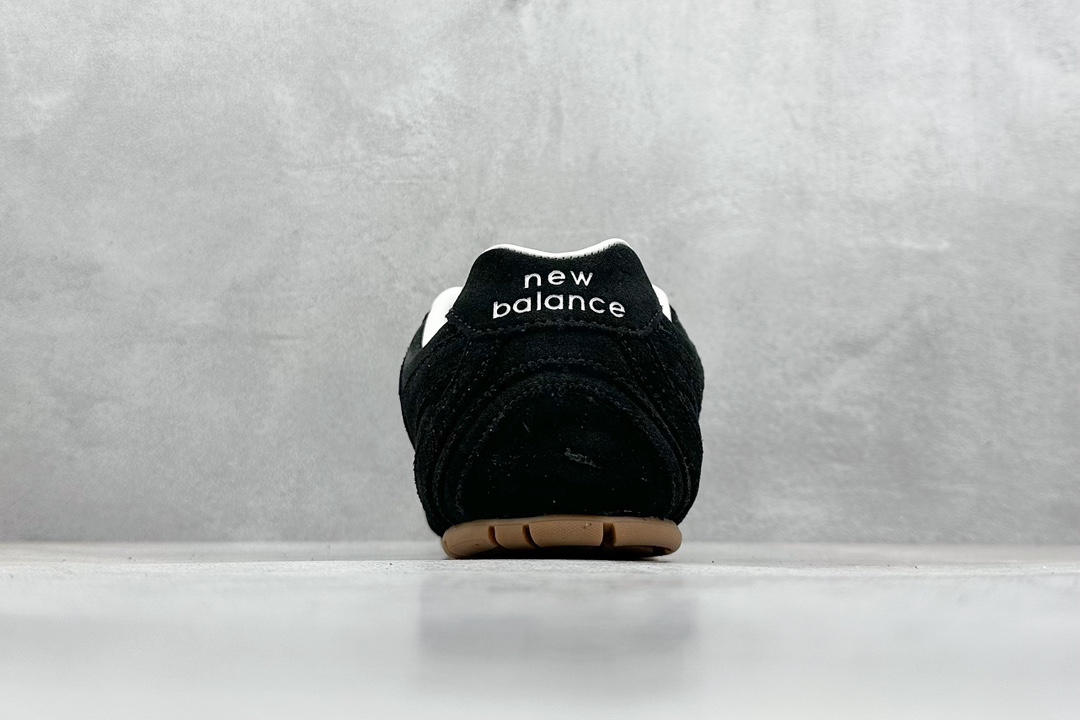 YH版 Miu Miu x New Balance联名款运动鞋 New Balance 530 学院风 联名款只保留了旧版NB530