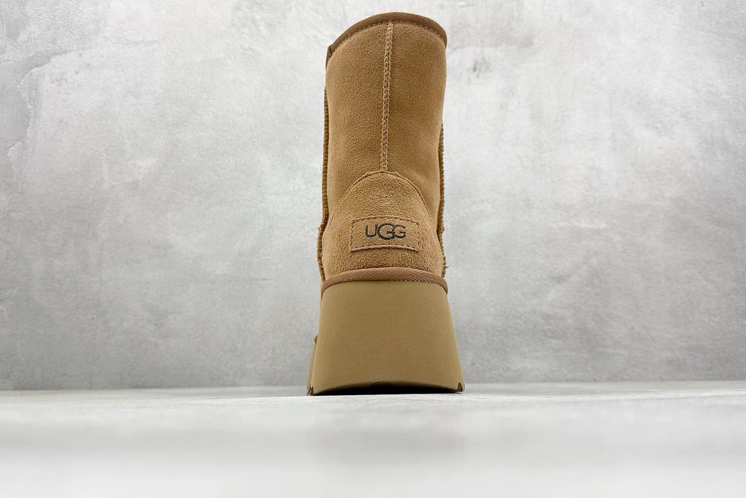 UGG 中筒鱼人坡跟 5cm厚底 羊皮毛一体雪地靴女款 24款冬季小红书爆款 1158310