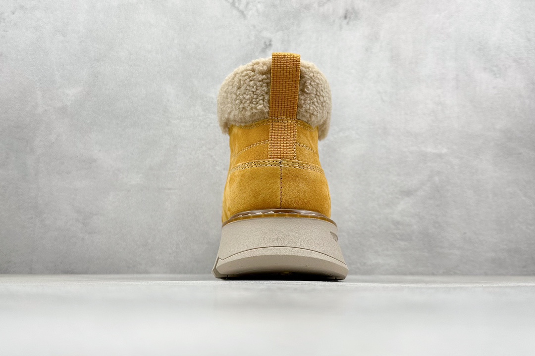 UGG Tasman Weather Hybrid 塔斯曼混合系列中帮轻量休闲马丁靴