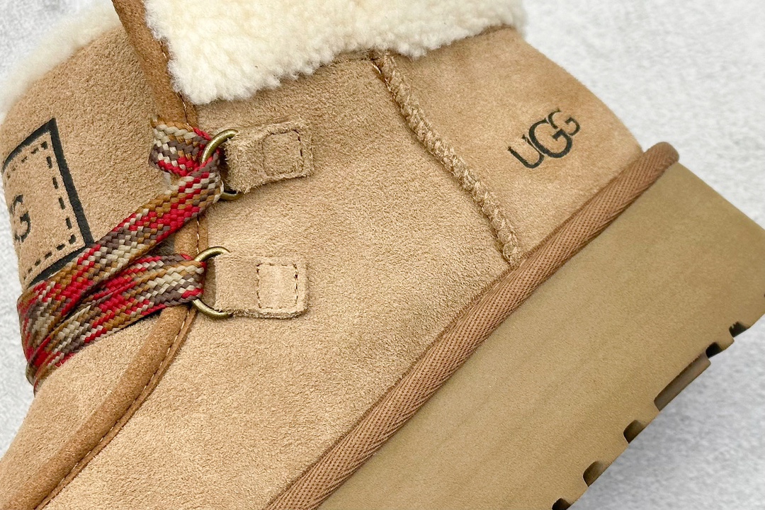 UGG 芙卡拉 3cm厚底 雪地靴女款羊绒鞋垫 冬季保暖外出 1143954