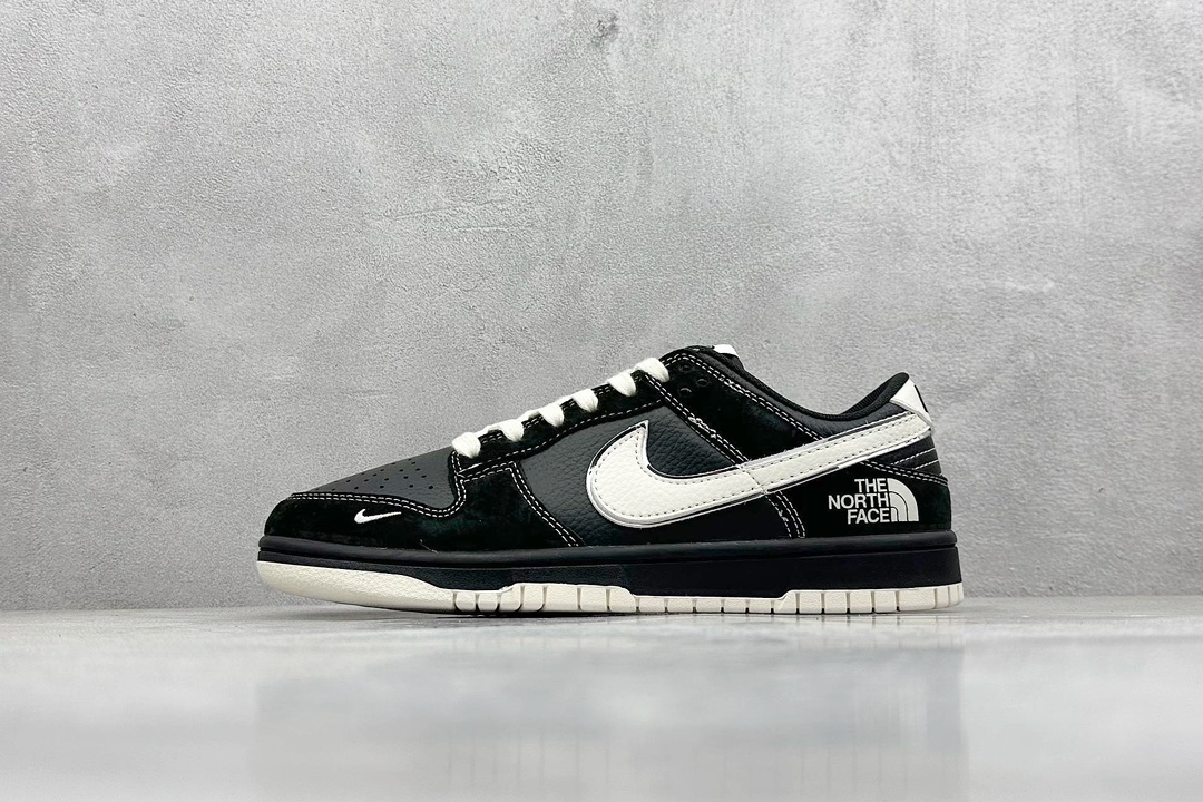 A NIKE SB Dunk Low x The North Face 黑米小钩 XX9927-027