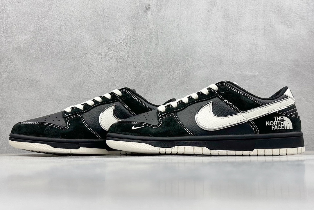 A NIKE SB Dunk Low x The North Face 黑米小钩 XX9927-027