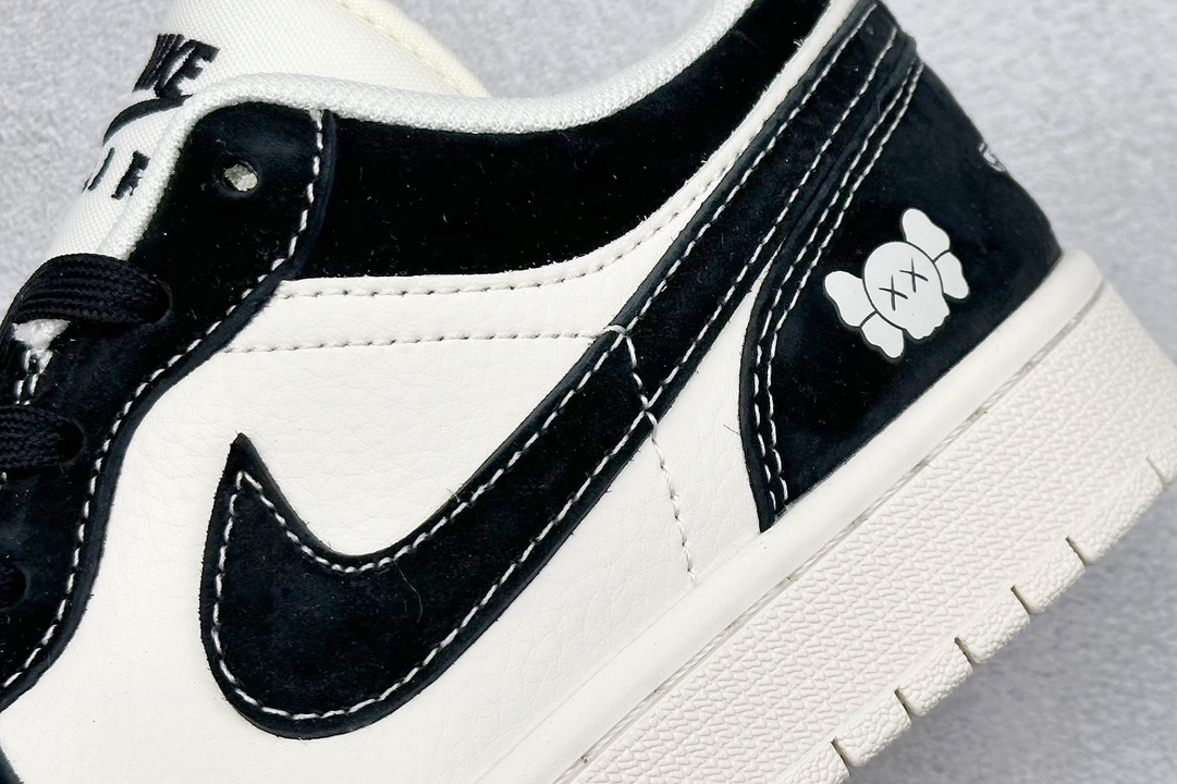 Air Jordan 1 Low AJ1 乔1 暴力熊联名-黑白米底低帮复古篮球鞋 SJ9950-038