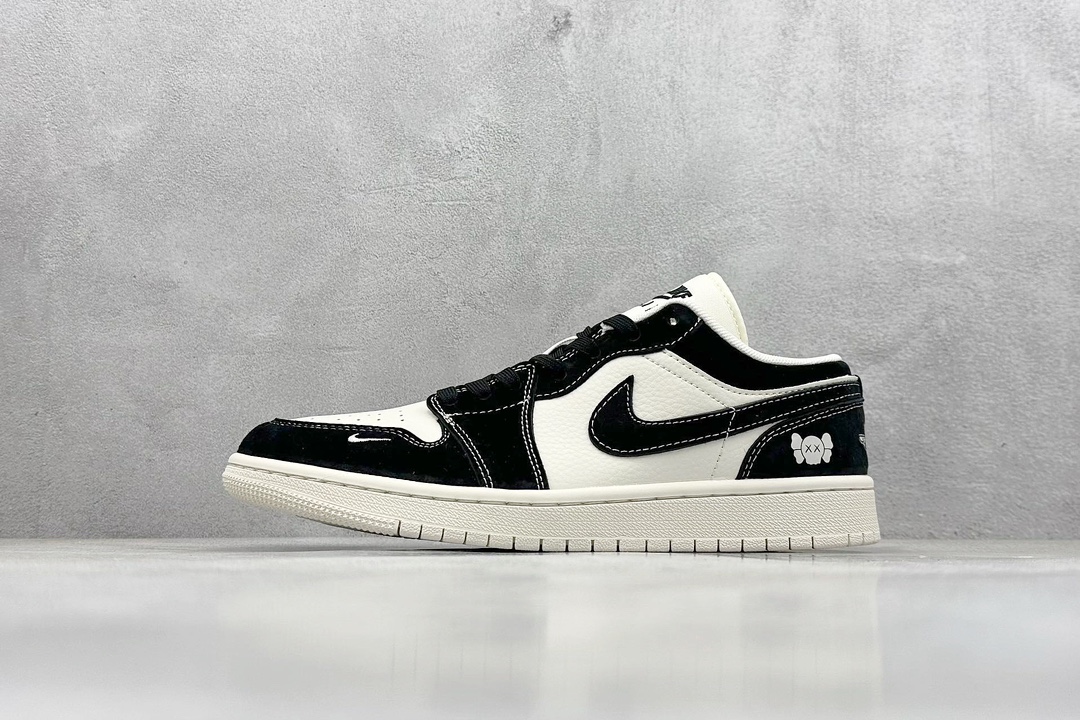 Air Jordan 1 Low AJ1 乔1 暴力熊联名-黑白米底低帮复古篮球鞋 SJ9950-038