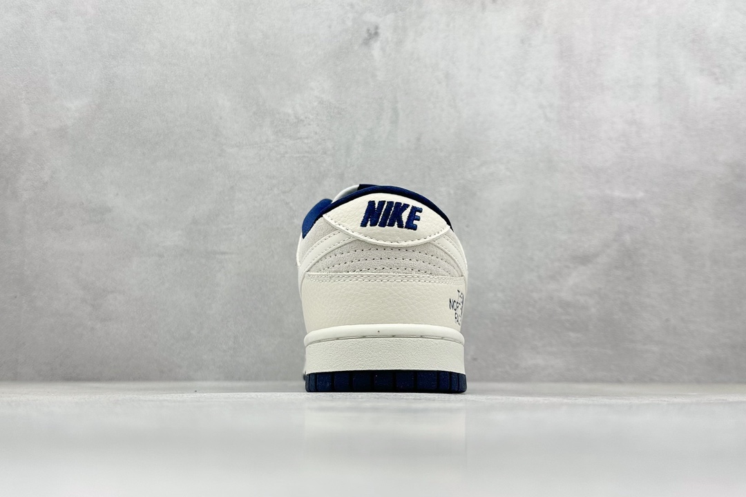 Nk SB Dunk Low 北面联名-灰猪八白勾 周年高端定制 低帮休闲板鞋 KK1333-006