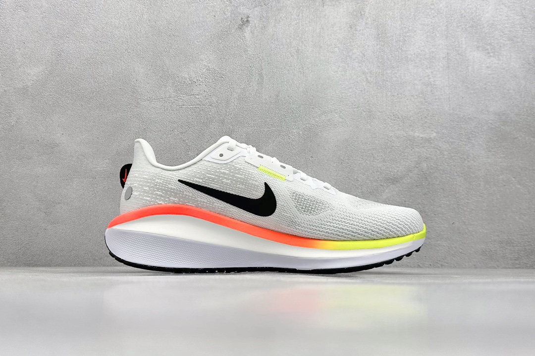 RS版 Nk Air Zoom Vomero 17 登月17 2024夏季新款缓震休闲跑鞋 HF4914-100