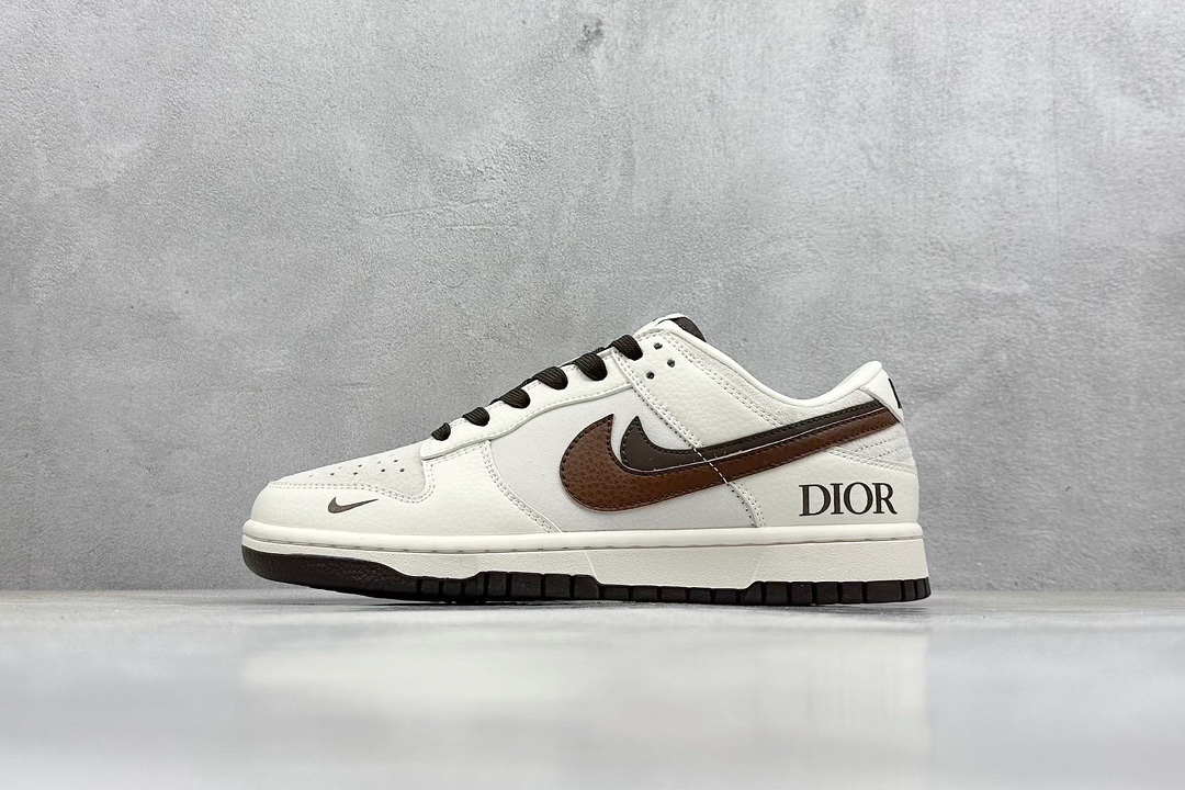 Nike SB Dunk Low x DIOR 米棕双钩  XD6188-046