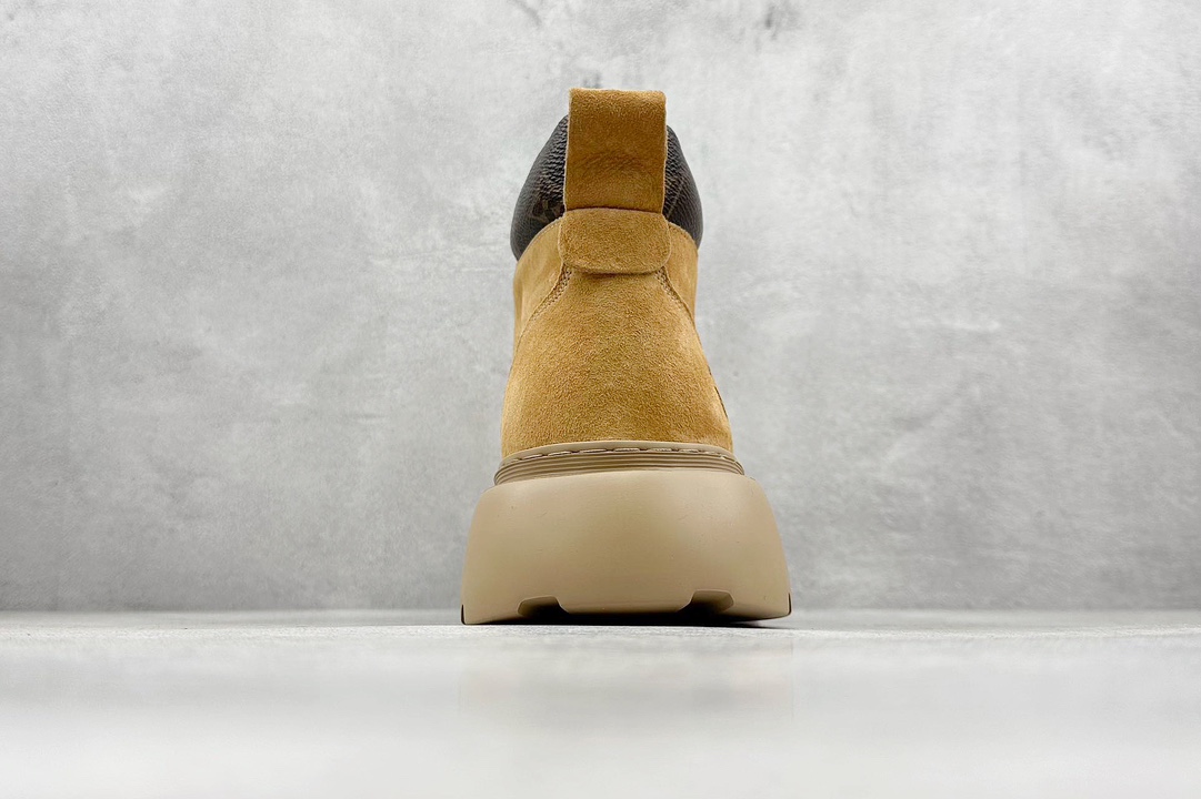 LV x Timberland LV联名添柏岚大黄靴