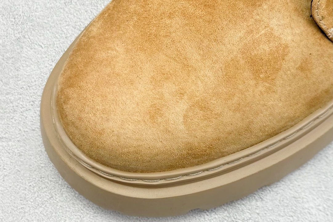 LV x Timberland LV联名添柏岚大黄靴
