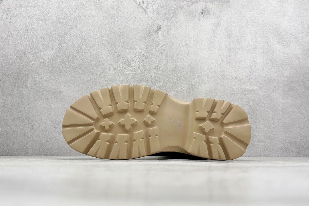 LV x Timberland LV联名添柏岚大黄靴
