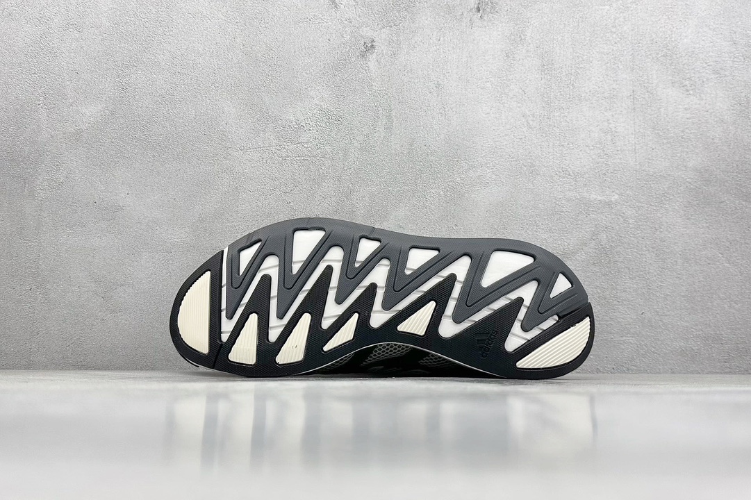 Adidas Adizero Aruku 的全新跑鞋 JQ7391