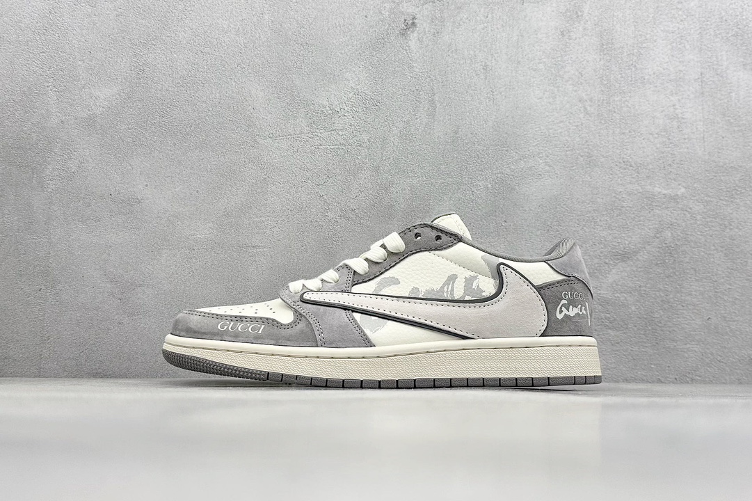 XC版 Travis Scott x Fragment Design x Jordan Air Jordan 1 Low OG SP “古驰联名——米灰涂鸦”   DM9288-001