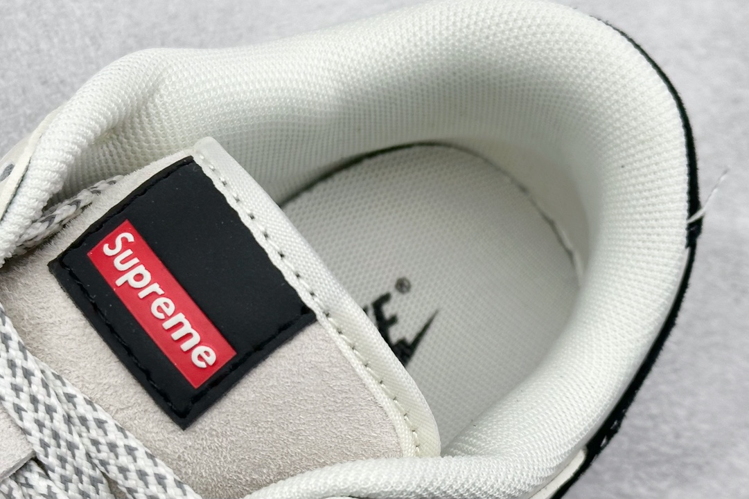 XC版 Nk SB Dunk Low Supreme联名-米咖英文 周年高端定制 低帮休闲板鞋 XS1086-003