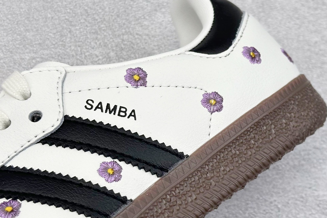 RS版 Adidas Wmns Originals Samba OG”White Embroidered Floral“桑巴舞板鞋“白黑浅粉刺绣小雏菊焦糖底”  IF4398