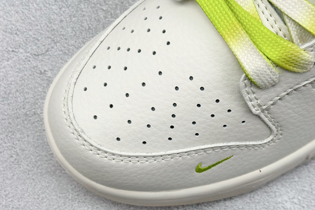 XC版 Nike SB Dunk Low x Supreme 白浅绿三小钩 BB8675-109