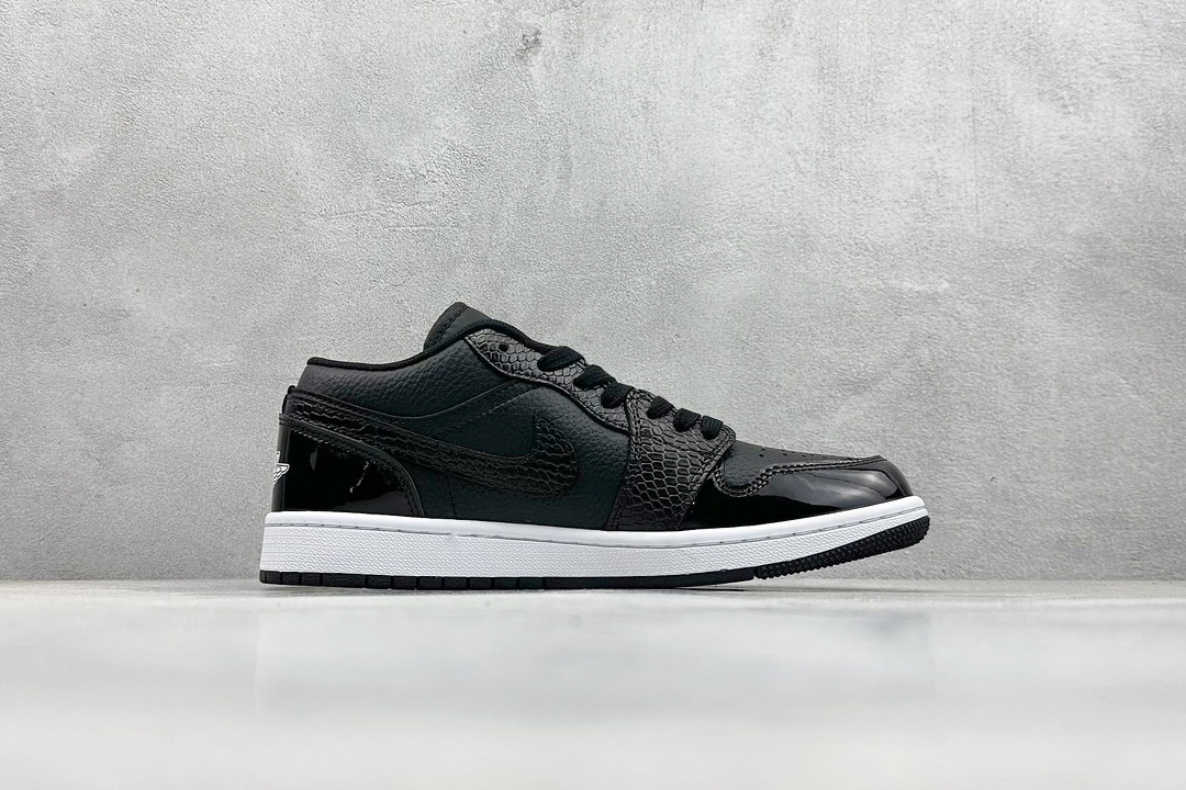 A Nike Jordan Air Jordan 1 北面联名  XX2411-011