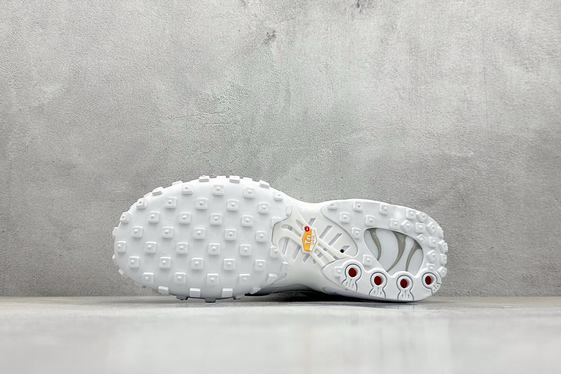 Nike Air Max Waffle SP: Retro Style, Modern Comfort Sneakers 5 i1746596122879 5412 0 3