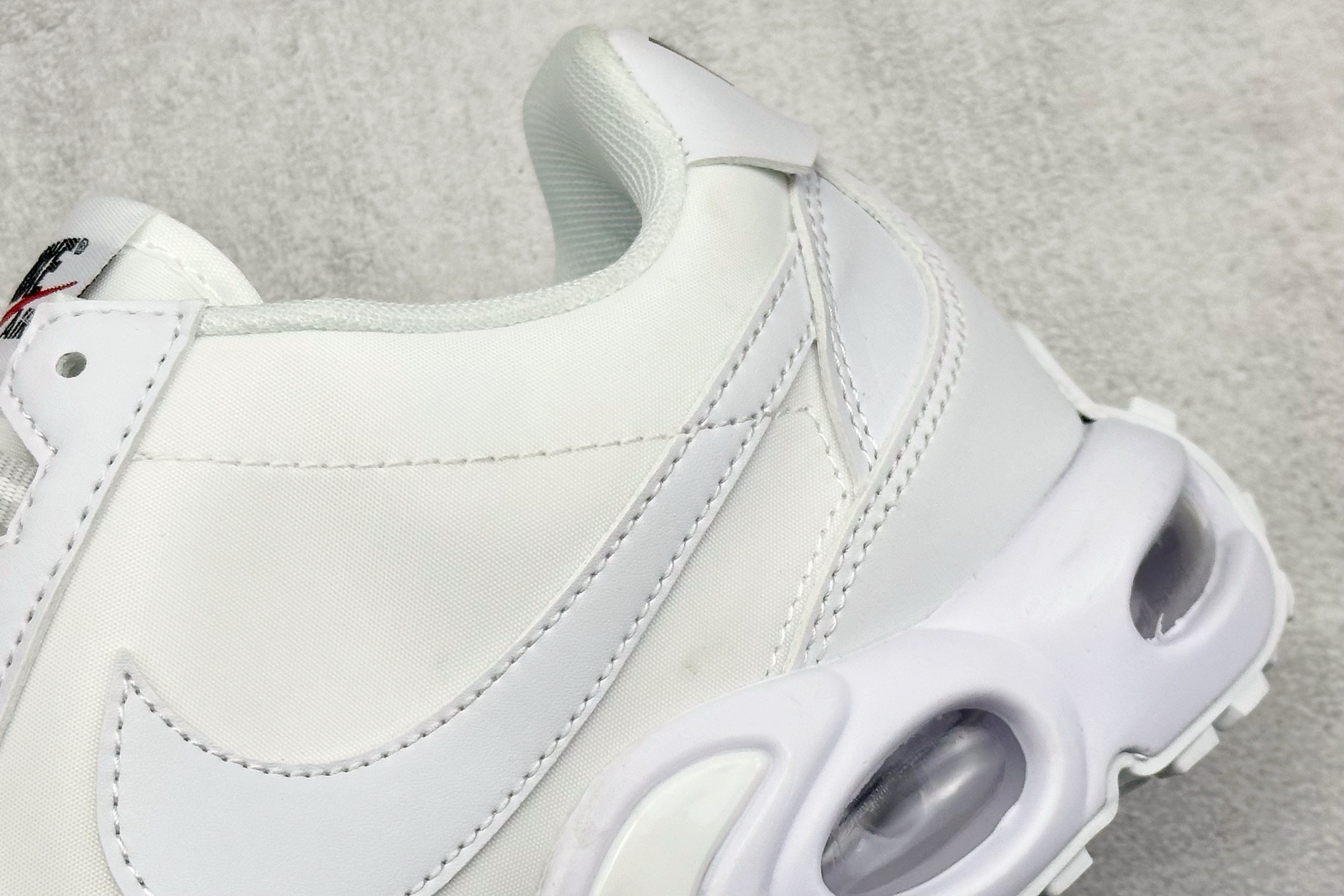 Nike Air Max Waffle SP: Retro Style, Modern Comfort Sneakers 10 i1746596123819 2588 0 8