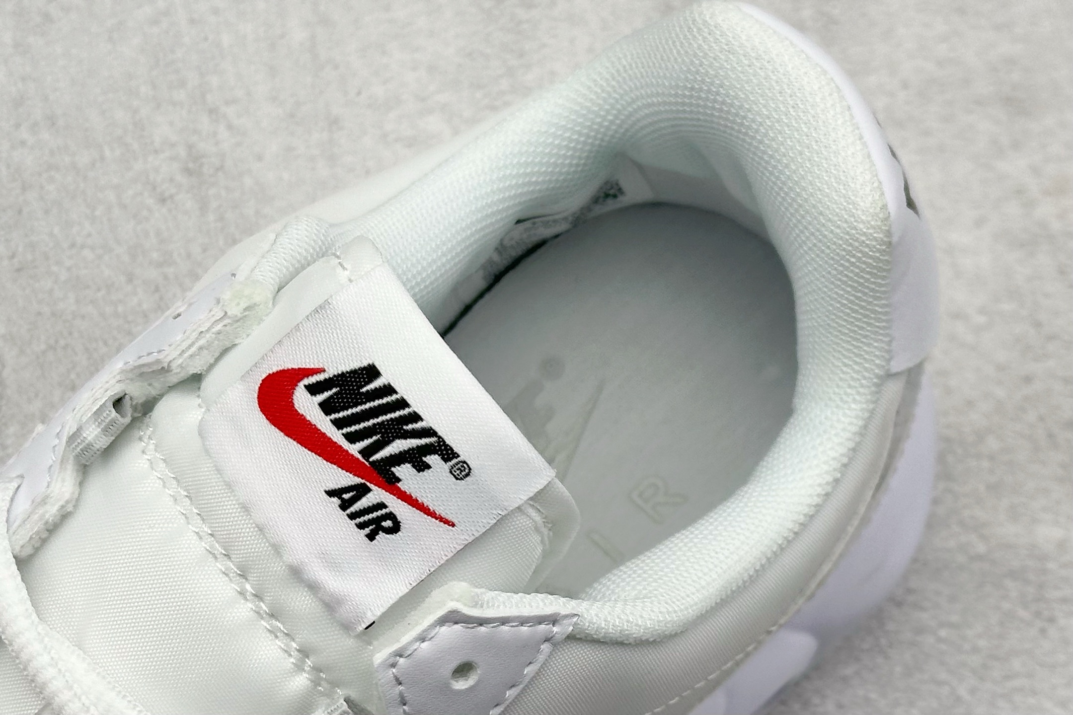 Nike Air Max Waffle SP: Retro Style, Modern Comfort Sneakers 9 i1746596123820 9155 0 7