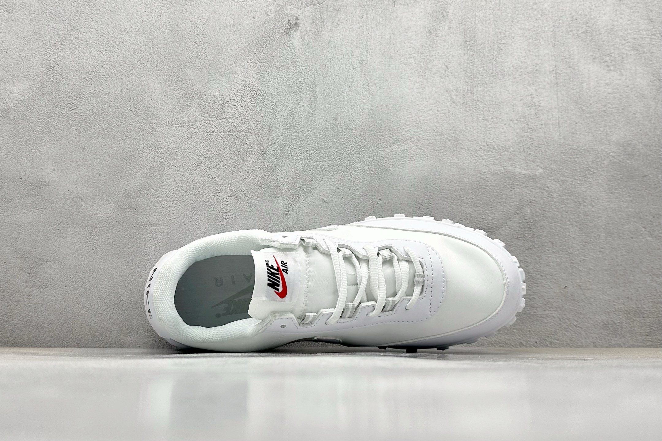 Nike Air Max Waffle SP: Retro Style, Modern Comfort Sneakers 4 i1746596123832 7591 0 2
