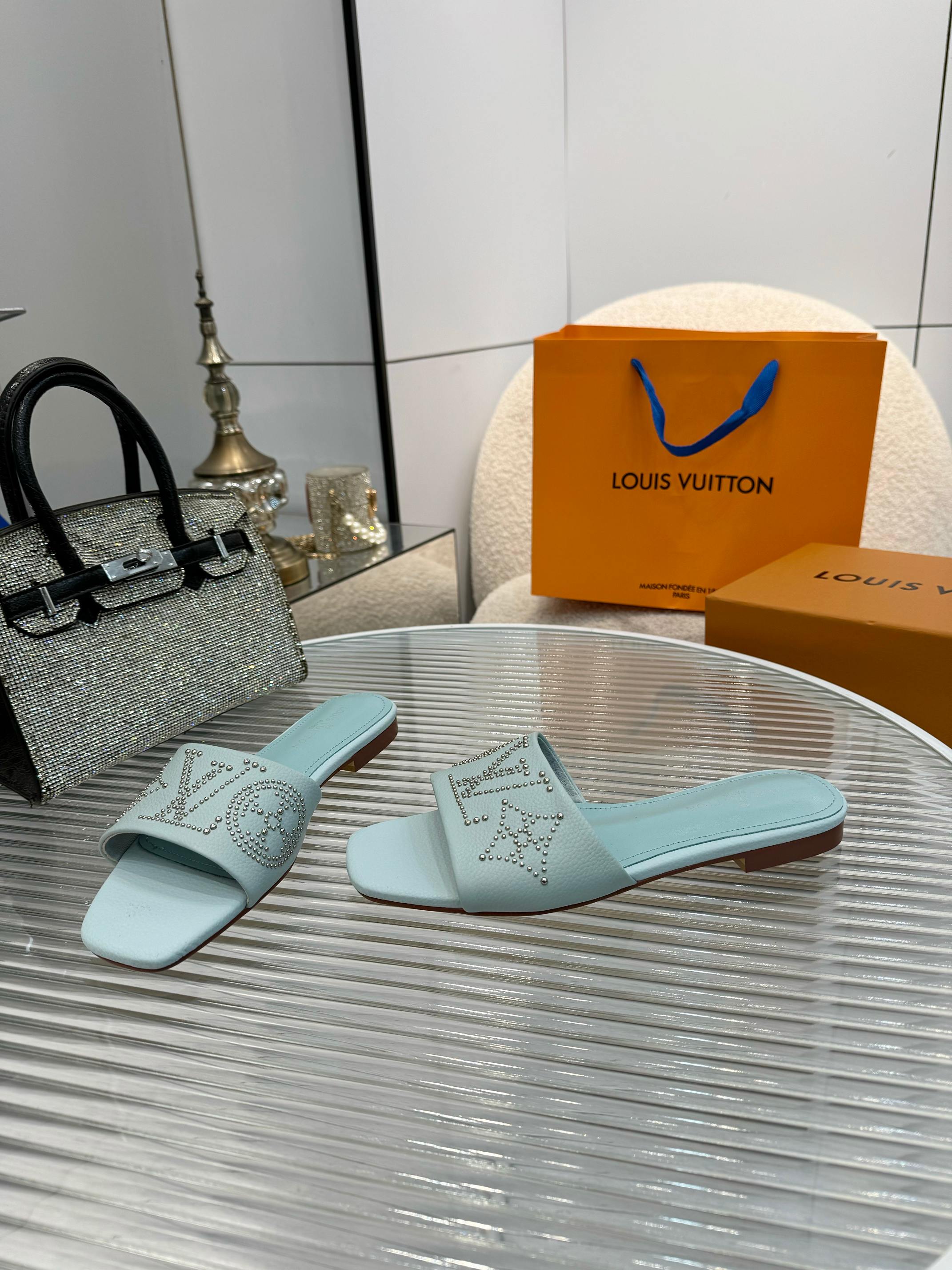 Louis Vuitton Women's Blue Leather Sandals Designer Summer Slides 7 a1742621995547 5524