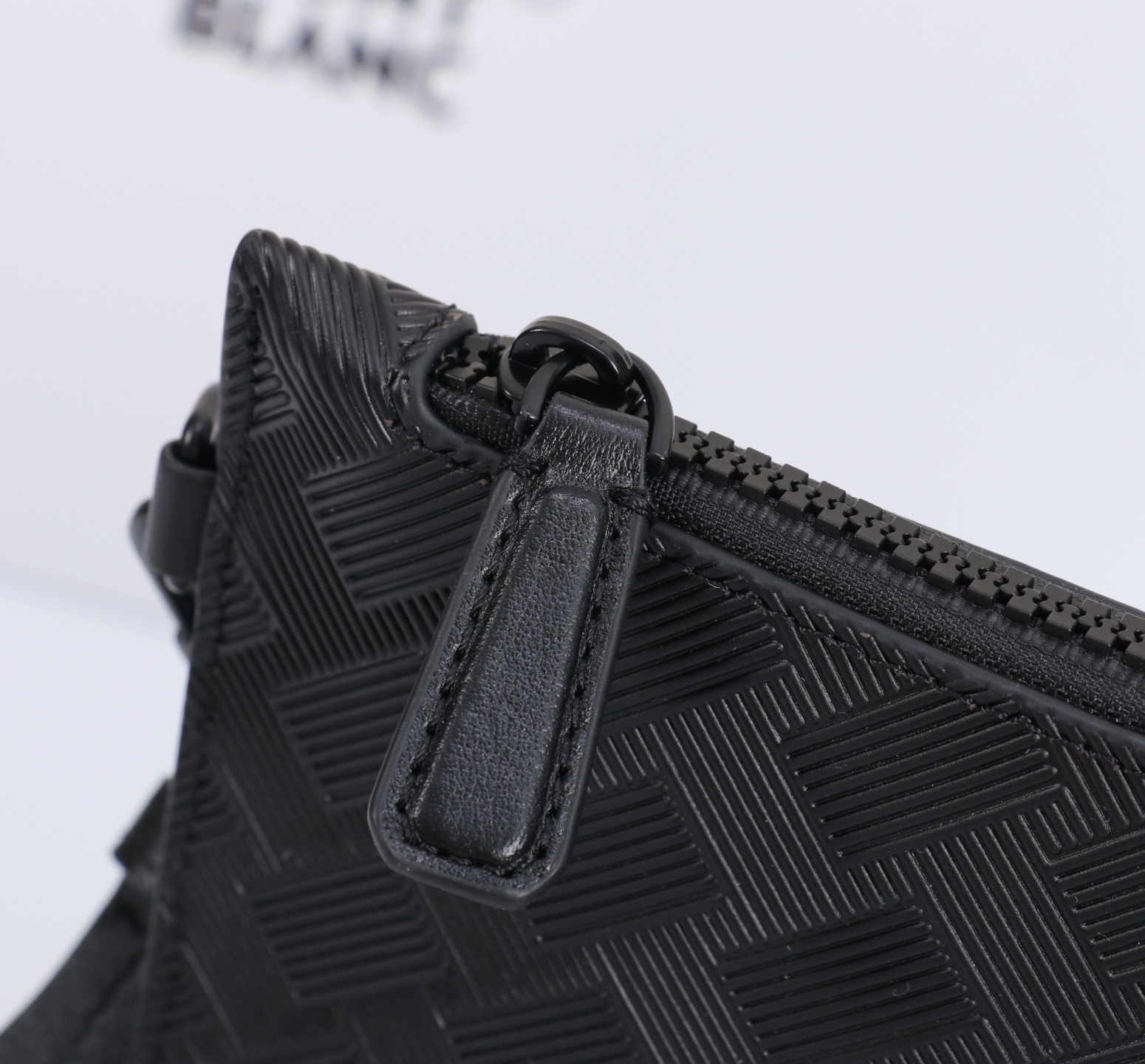 MONTBLANC全新万宝龙风尚3.0系列手袋型号：MB#材质：头层牛皮 包装：专柜同步包装盒款式：购版