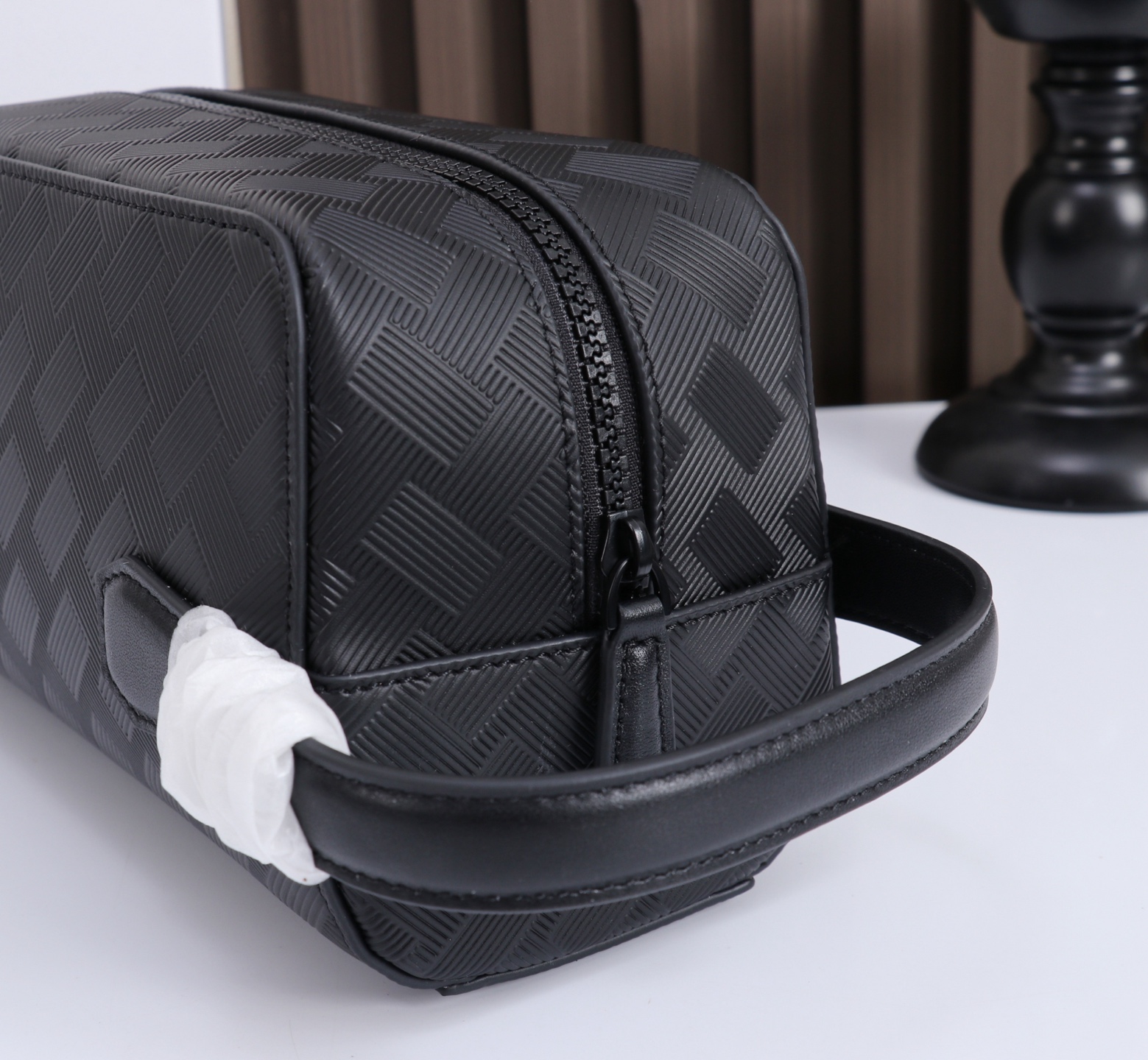 MONTBLANC全新万宝龙风尚3.0系列洗漱包  经典黑型号：MB#材质：头层牛皮 （原版皮）包装：专