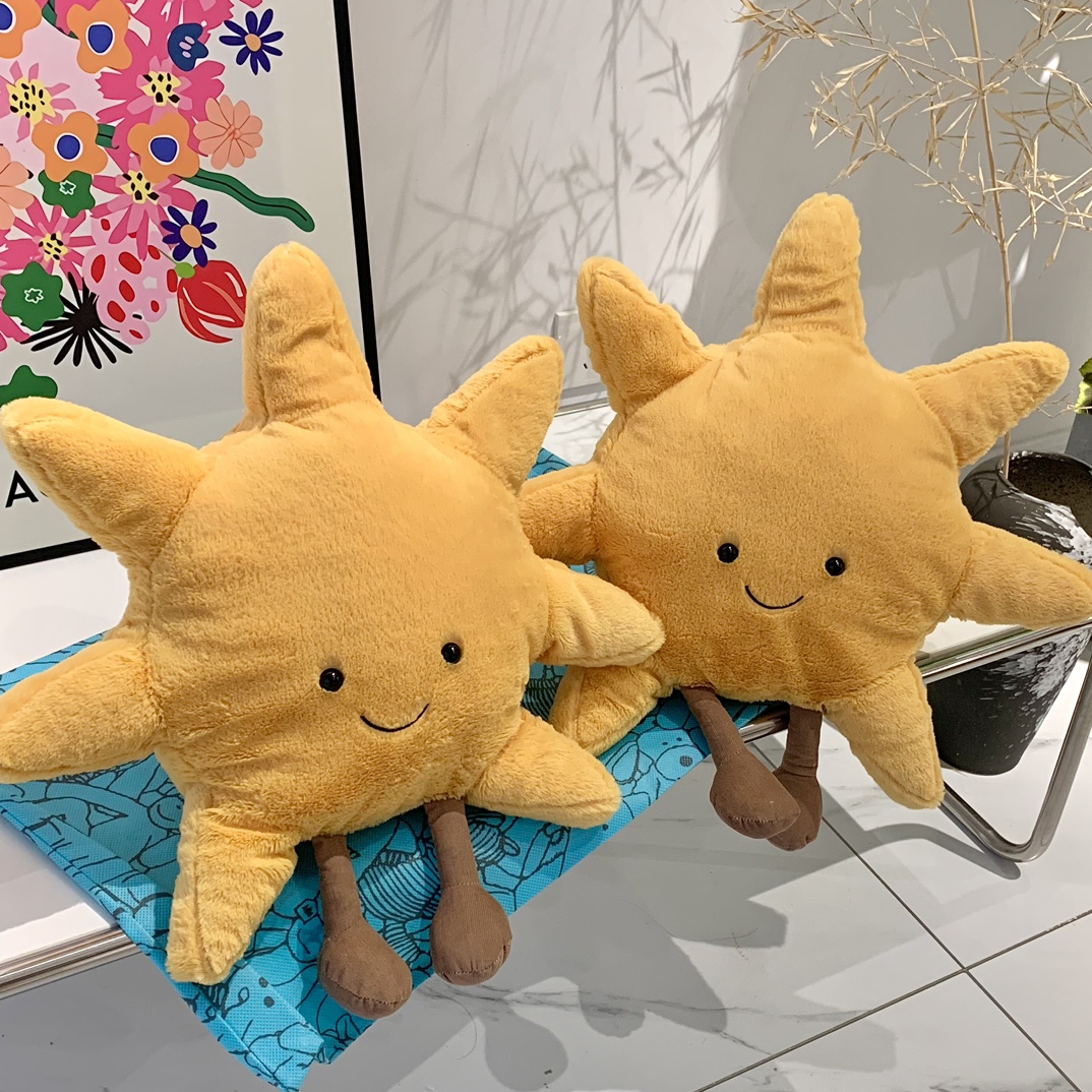 Radiating vibrant warmth, this newly introduced sun-motif cushion featur - Comprehensive 5