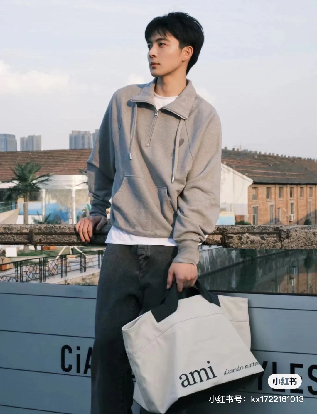 AMI canvas tote bag featuring a spacious interior and lightweight - Comprehensive 5