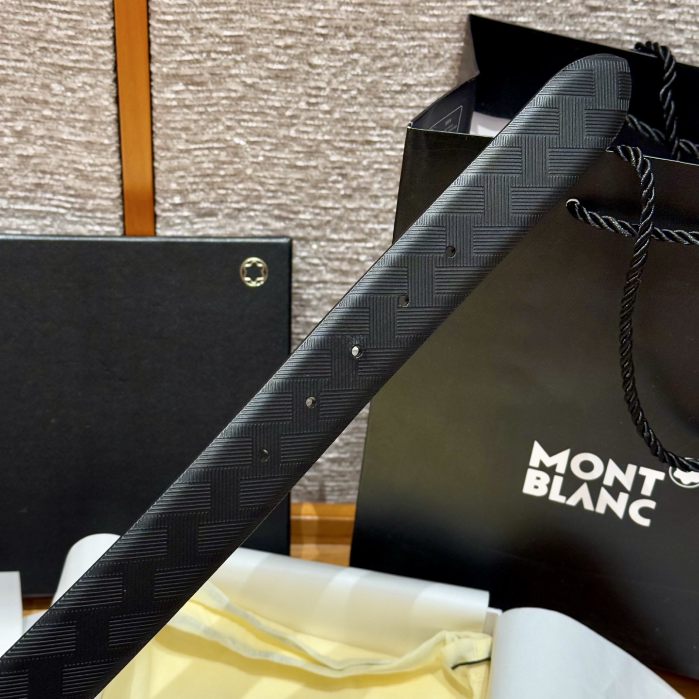 China Replica Montblanc Belt MBBT0409-2310