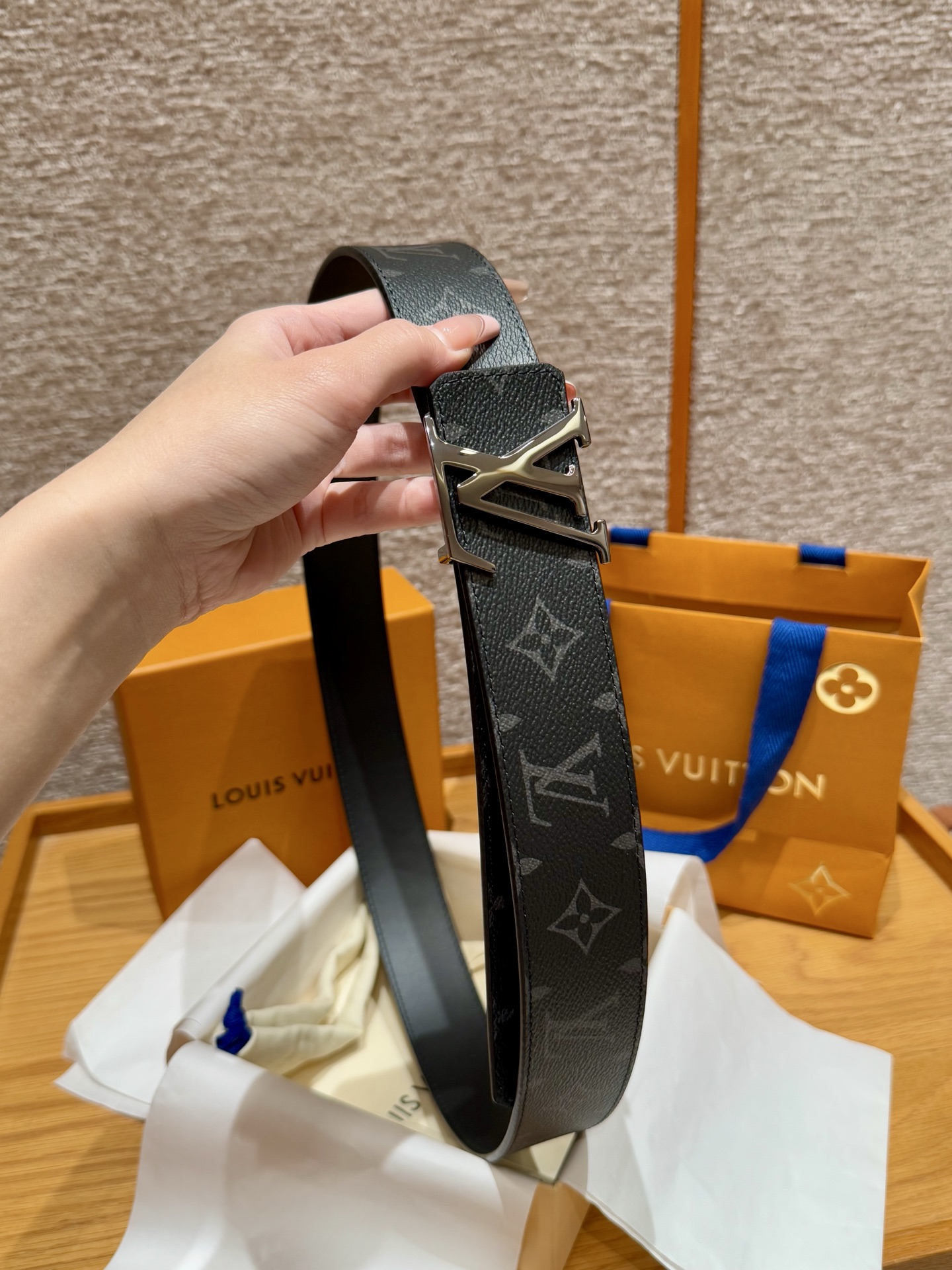 루이비통 모노그램 캔버스 리버시블 벨트 상세 이미지 4