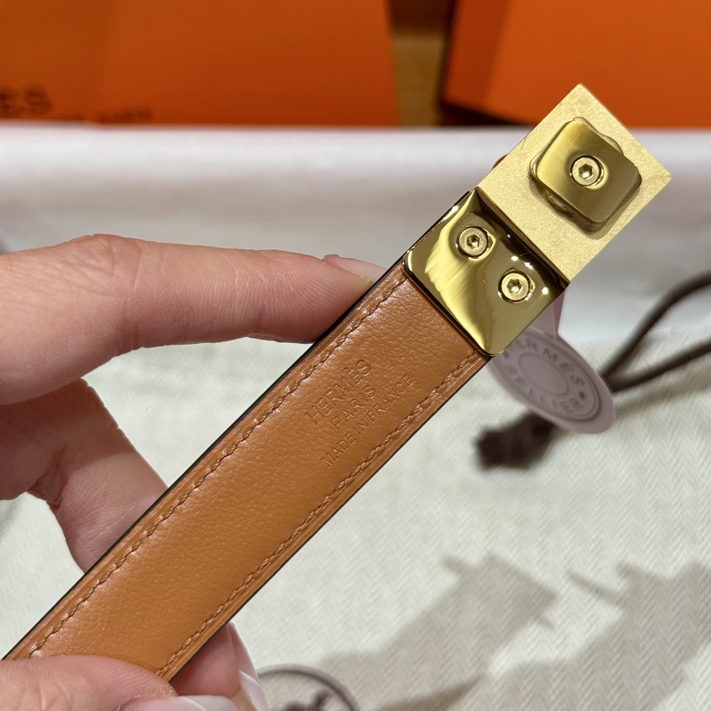 H家新款女款調節腰帶 - Epsom小牛皮&自由調節デザイン