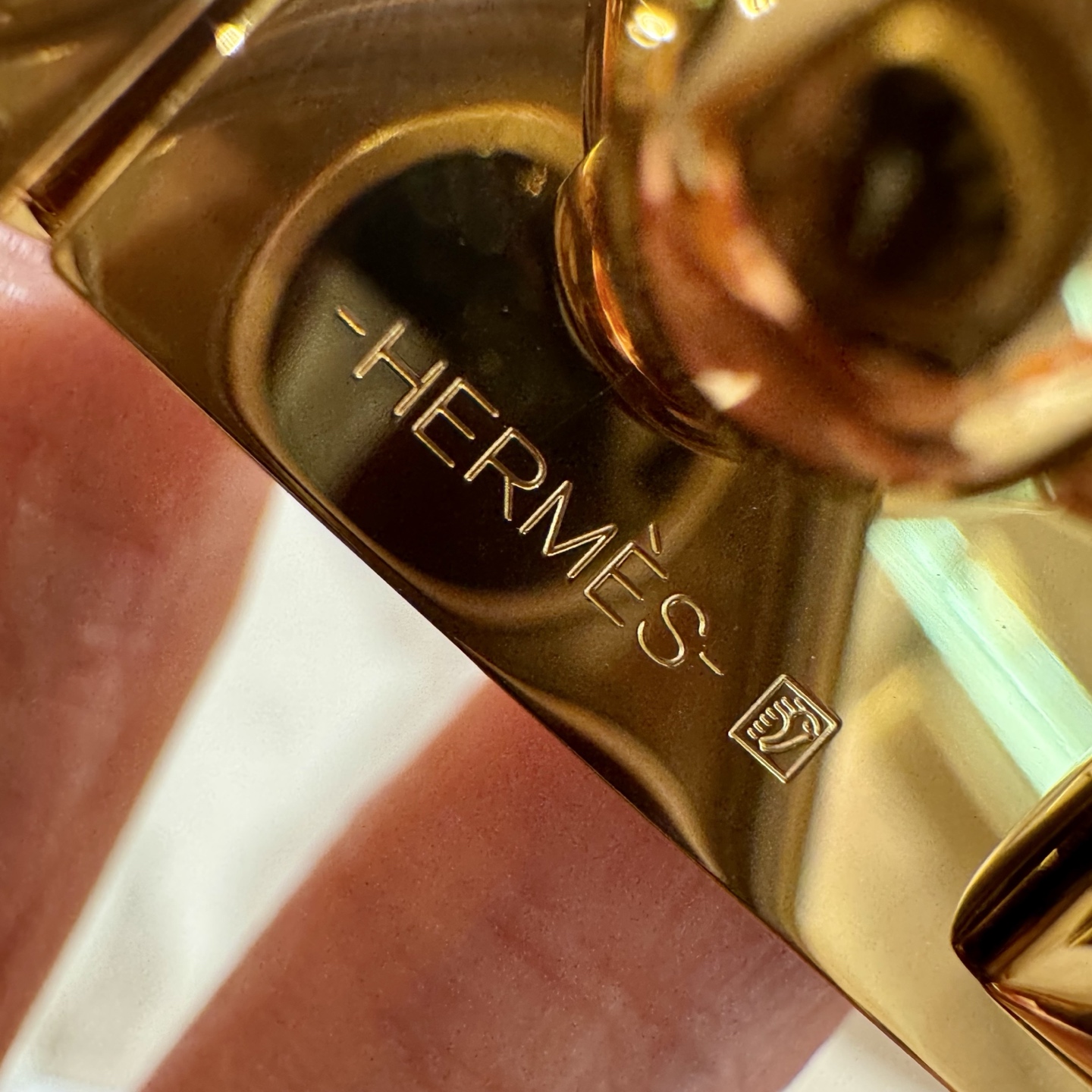 H家新款女款調節腰帶 - Epsom小牛皮&自由調節デザイン