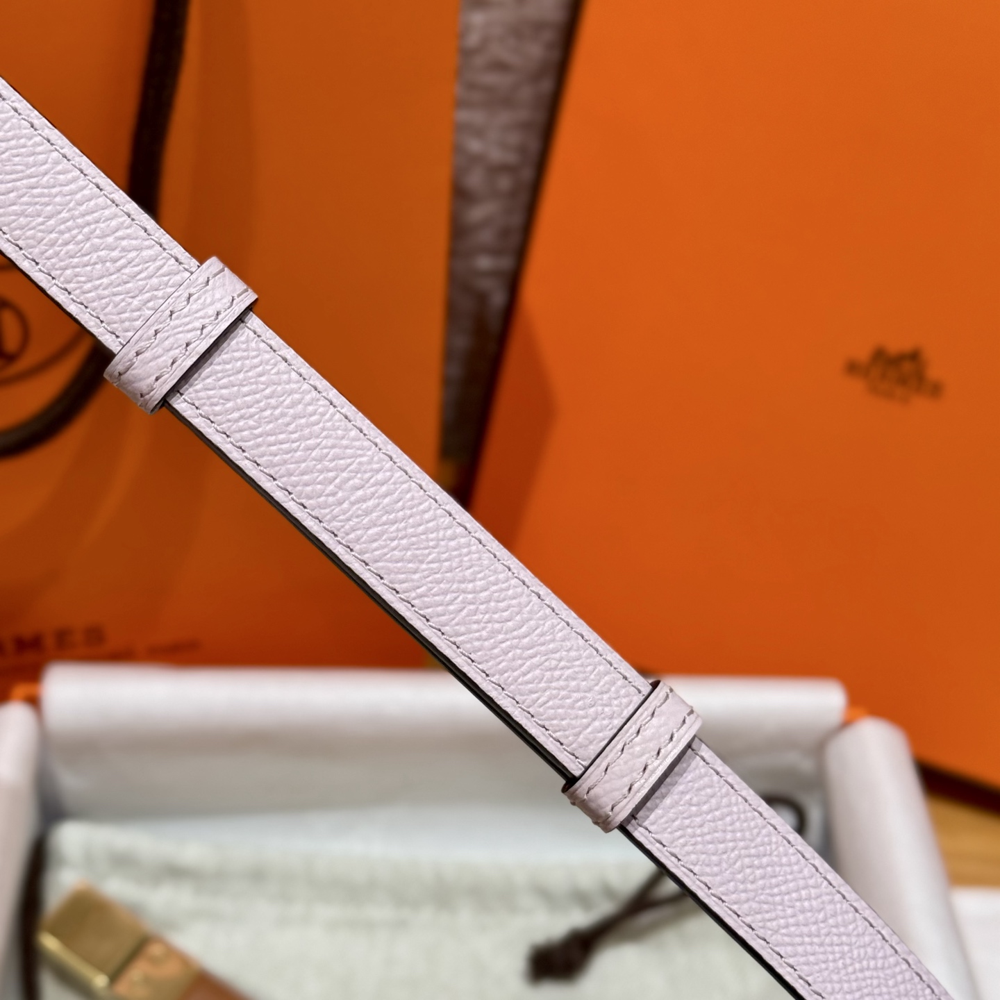 H家新款女款調節腰帶 - Epsom小牛皮&自由調節デザイン