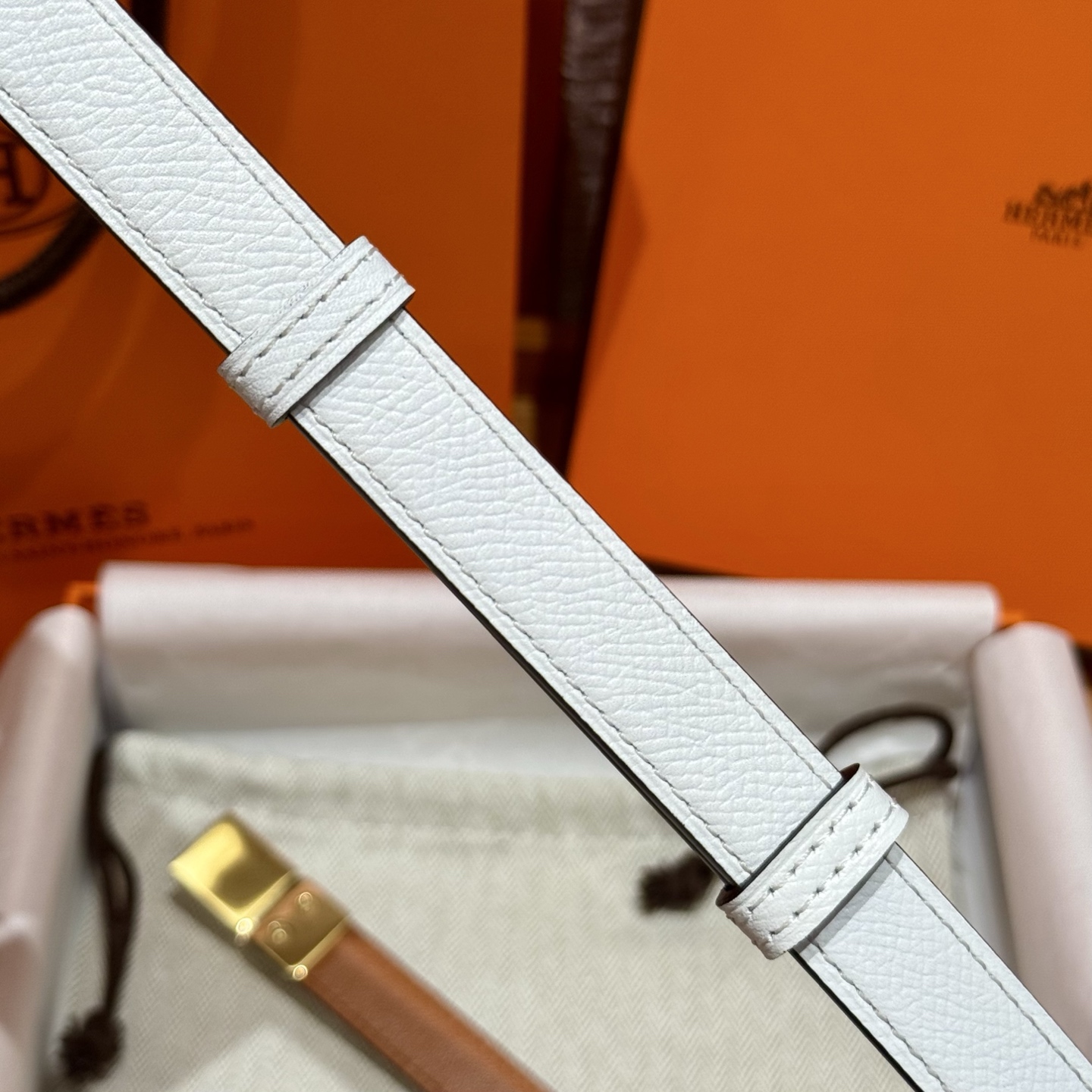 H家新款女款调节腰带 Epsom小牛皮素材・幅1.8cm・自由調節可能