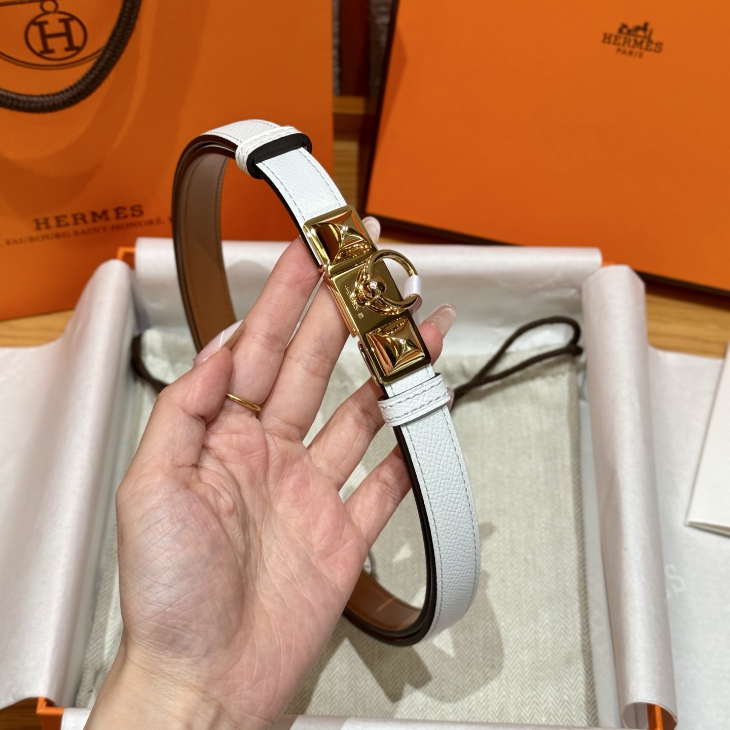 H家新款女款调节腰带 Epsom小牛皮素材・幅1.8cm・自由調節可能