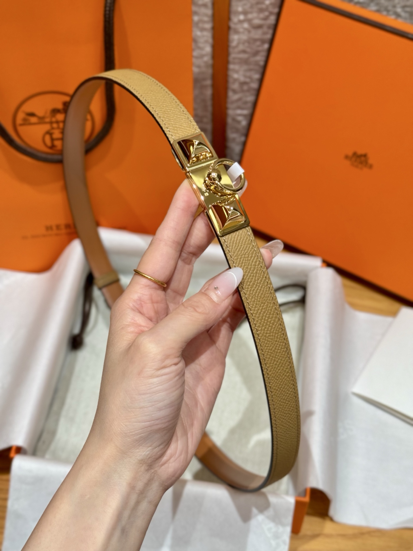 H家新款女款调节腰带 Epsom小牛皮製・自由調節可能