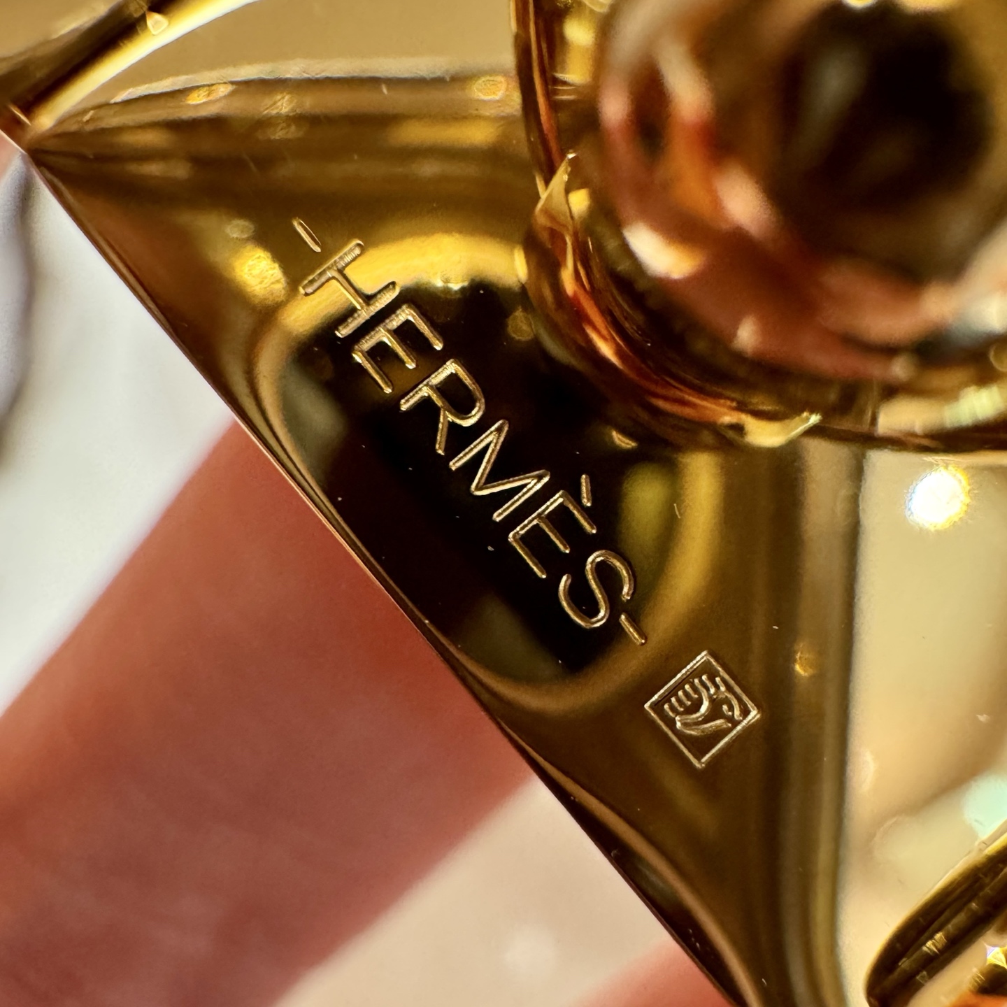 H家新款女款調節腰帯 - Epsom小牛皮製、自由調節可能