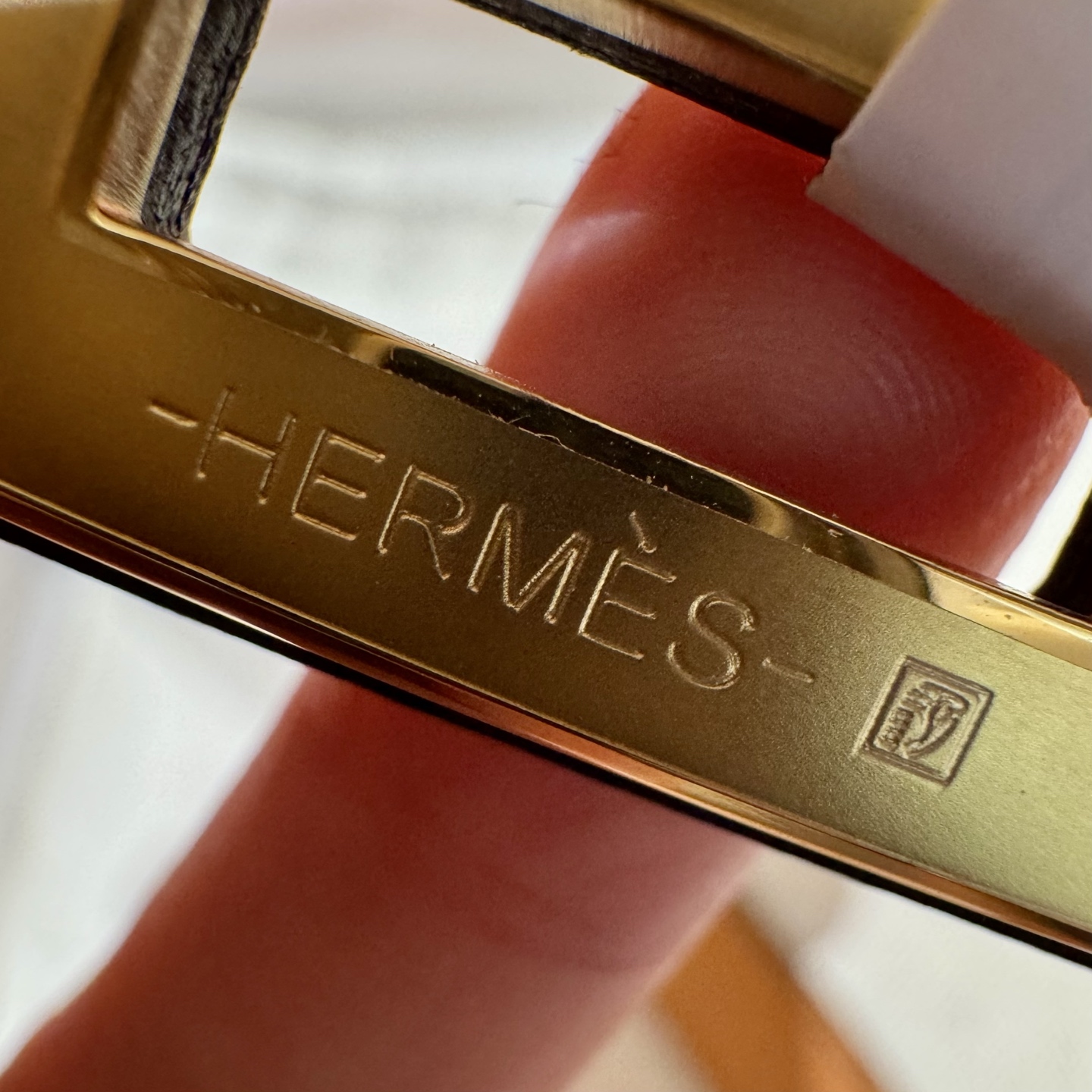 H家新款女士平纹腰带 - Swift小牛皮&調整可能なサイズ