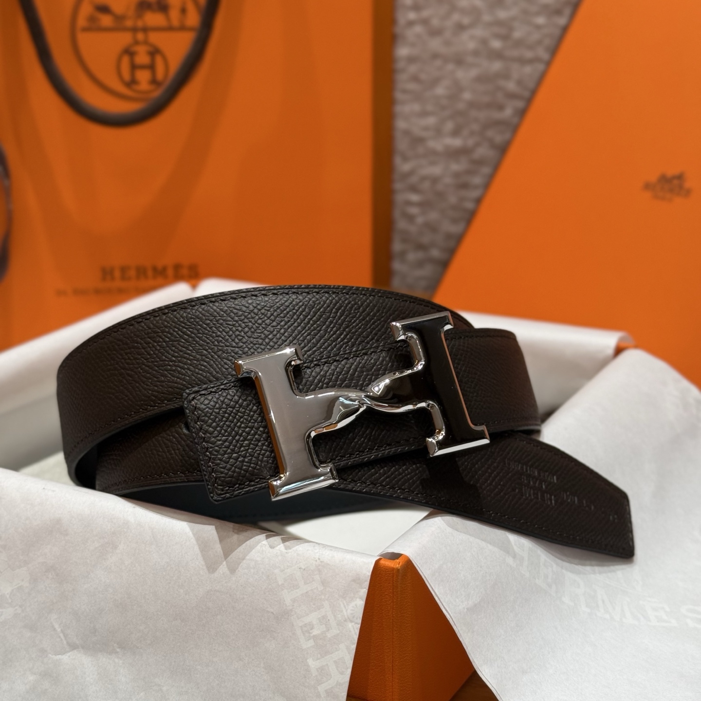 H家男款腰带 - 高級感溢れるリバーシブルデザイン