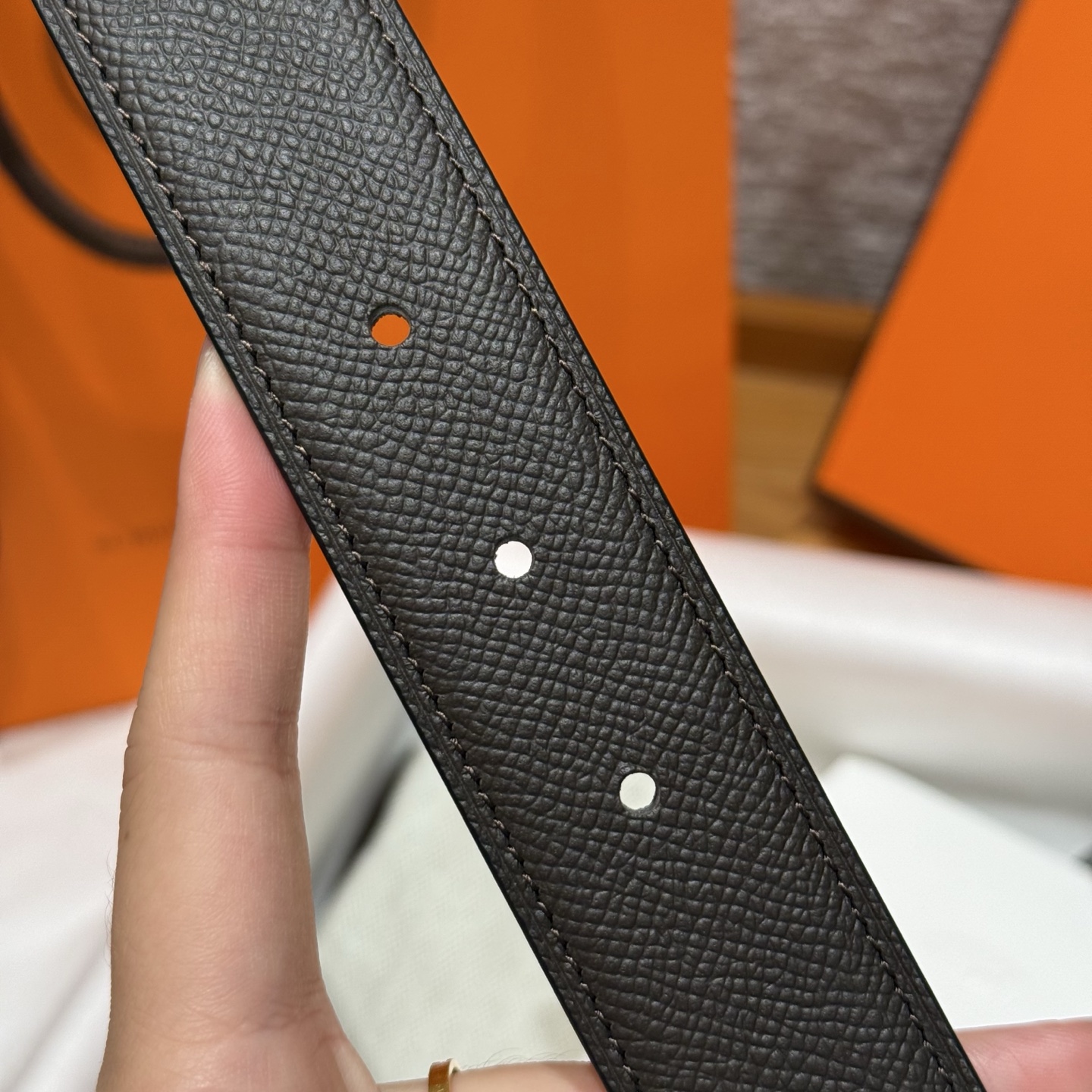 H家男款腰带 - 高級感溢れるリバーシブルデザイン