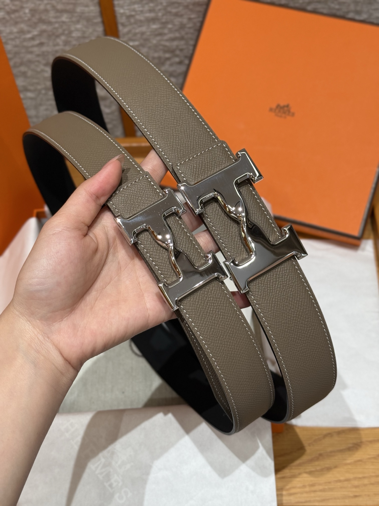 H家 男性用 大象灰 腰ベルト - 3D立体構造でスタイリッシュ