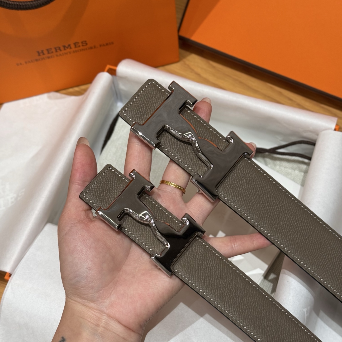 H家 男性用 大象灰 腰ベルト - 3D立体構造でスタイリッシュ