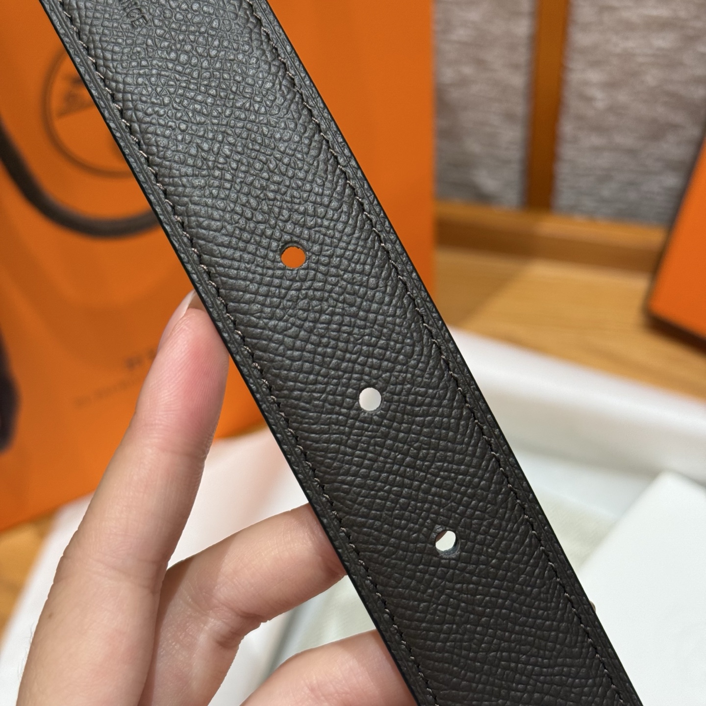 H家男款腰带 - 高級感あふれるリバーシブルデザイン