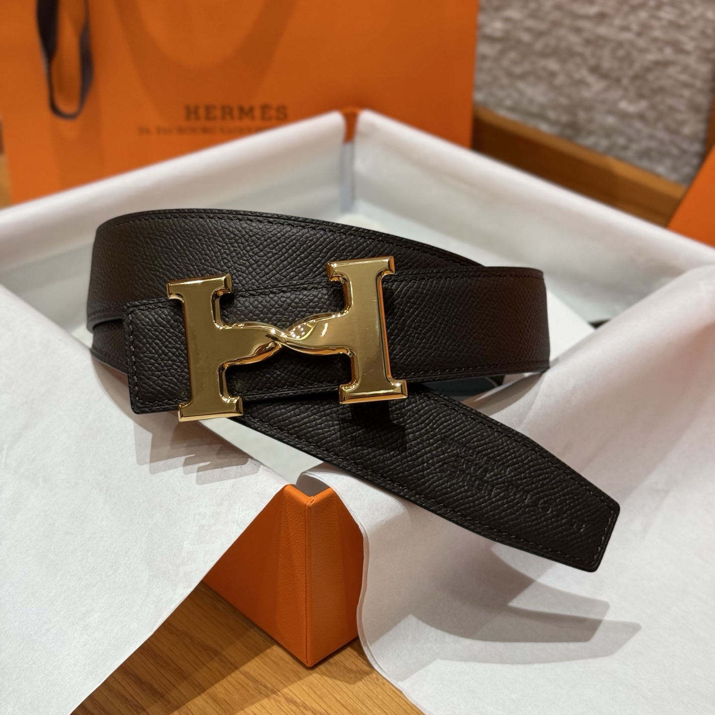 H家男款腰带 - 3D立体効果のリバーシブルデザイン