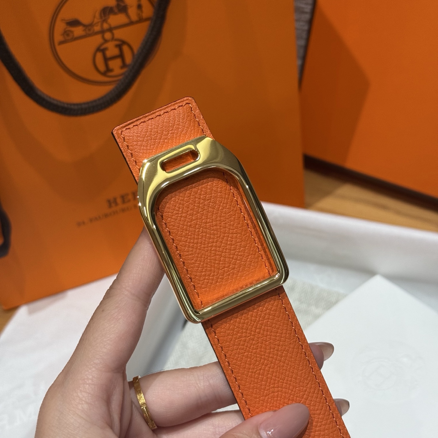 H家新款 赛马骑师皮带扣腰带 エレガントデザイン＆高品質
