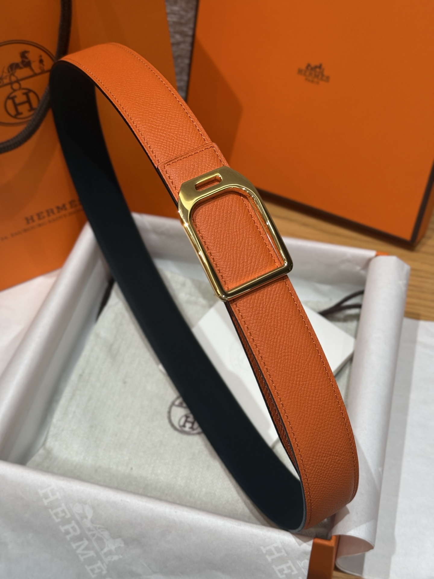H家新款 赛马骑师皮带扣腰带 エレガントデザイン＆高品質