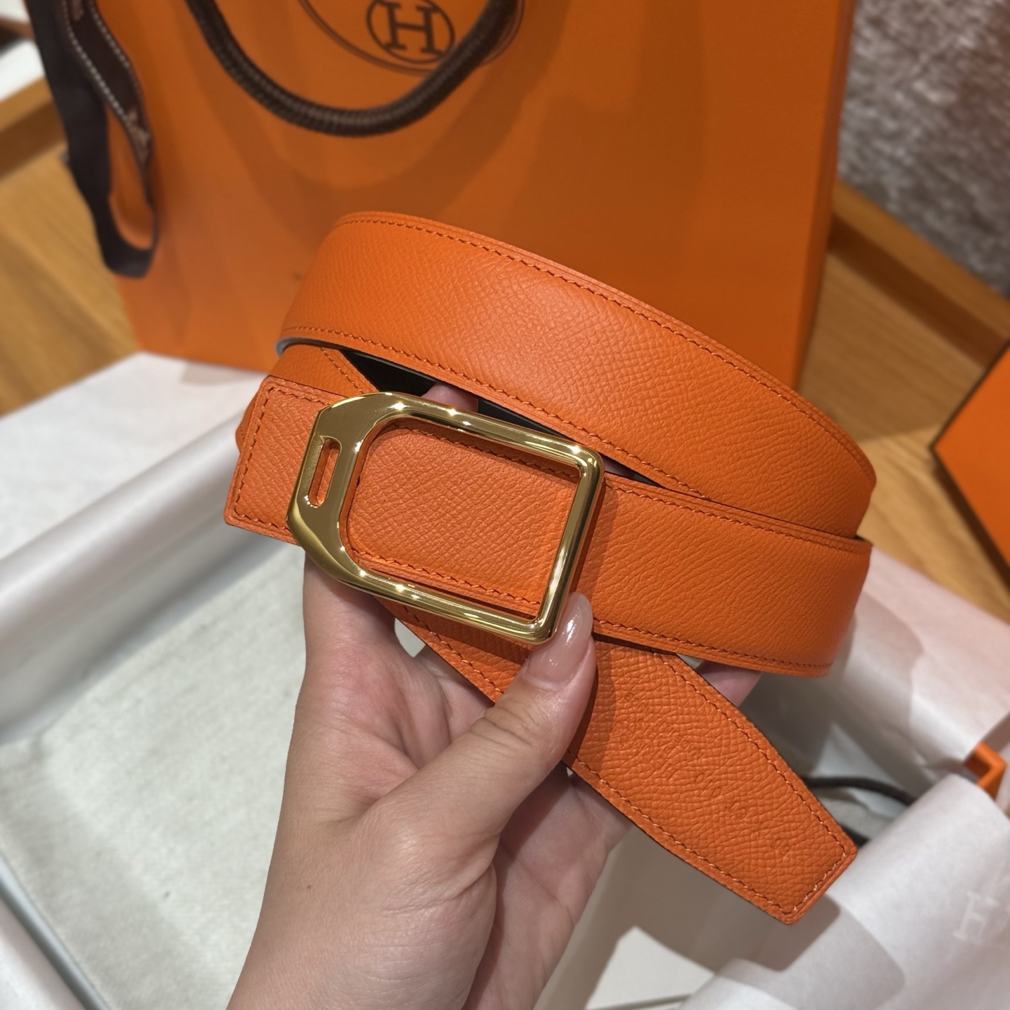 H家新款 赛马骑师皮带扣腰带 エレガントデザイン＆高品質