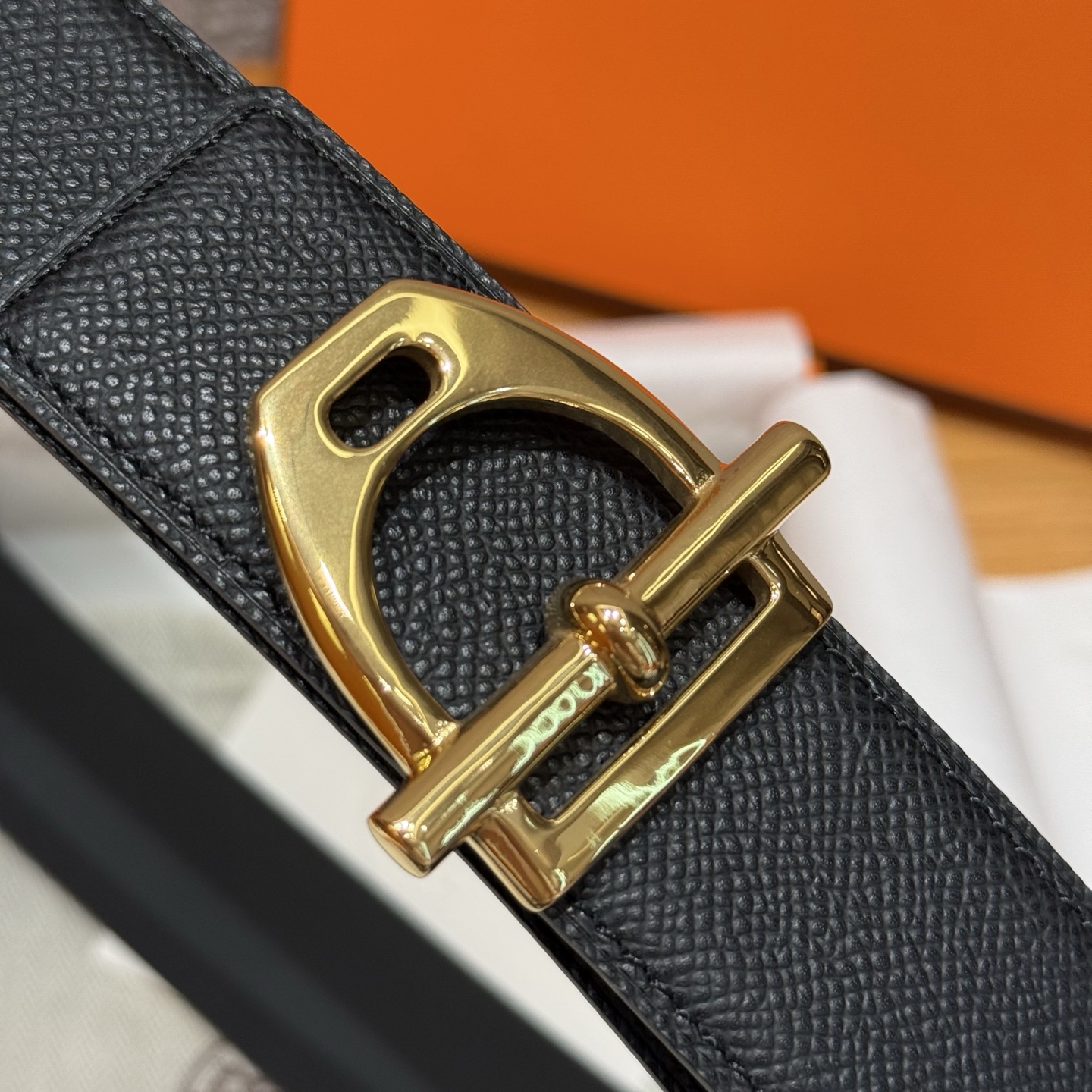 H家五金男士腰带 - 双面小牛皮仕様